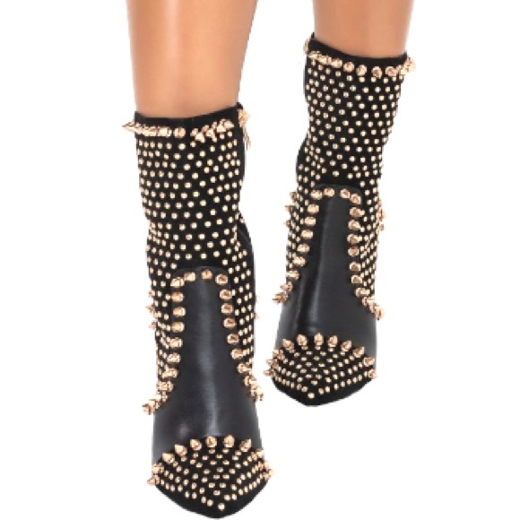 Azalea Wang Black Vegan Leather Embellished Spike Pointed Slouchy Ankle Booties - Picture 3 of 7